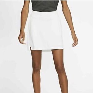 Nike Women’s Dri-Fit UV Victory 17” Golf Skort